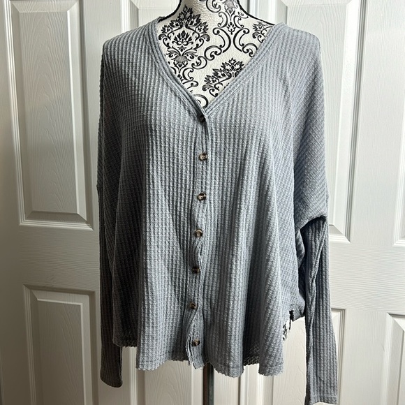 Urban Outfitters Out From Under Gray Waffle Knit Boxy Long Sleeve S - Picture 1 of 6